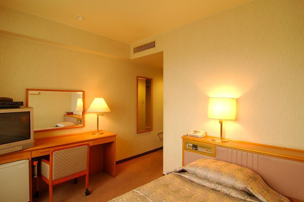 Okayama Royal Hotel Quarto foto